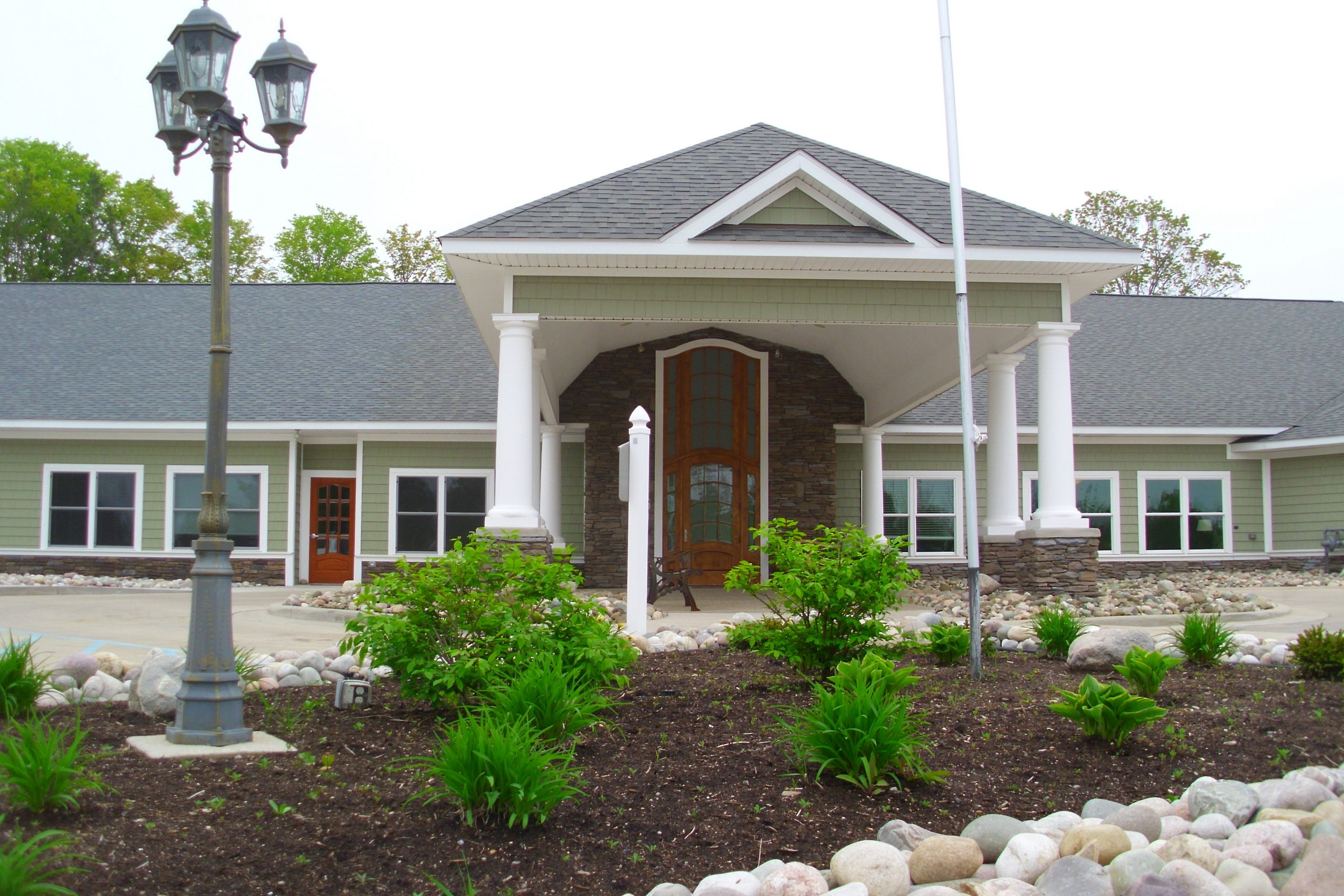 Read more about the article Mallard Cove Assisted Living
