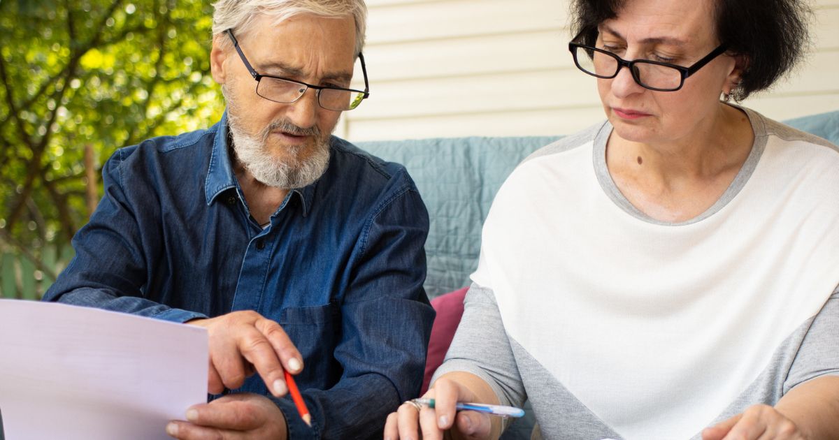 5 Common Mistakes Families Make When Planning for Senior Living Costs